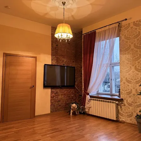 Apartament Poe 10 *
